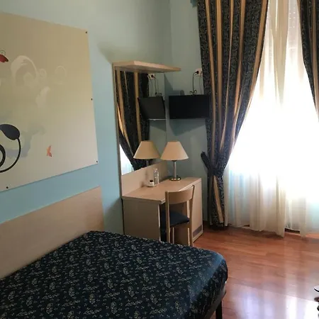 בית הארחה 21 Aprile 4*